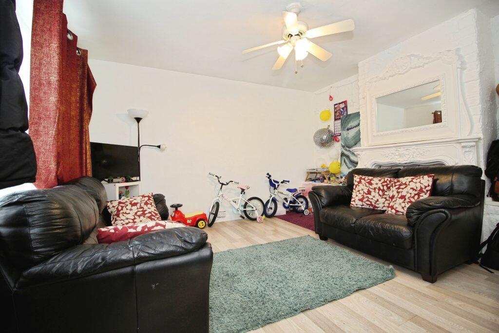 Ironwood Approach, Leeds, LS14 6DR photo 3