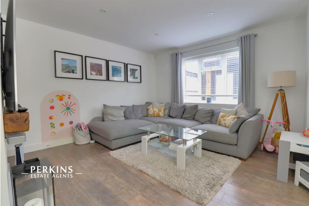 Main image of property: Greenford, UB6