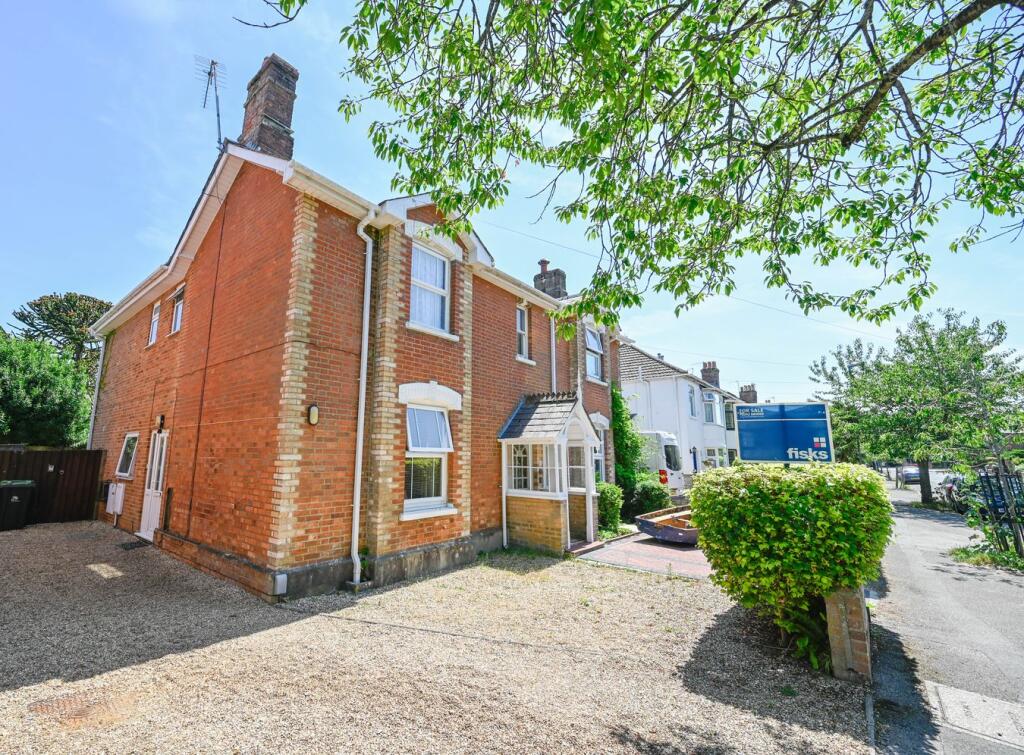 Main image of property: Avenue Road, Wimborne, BH21