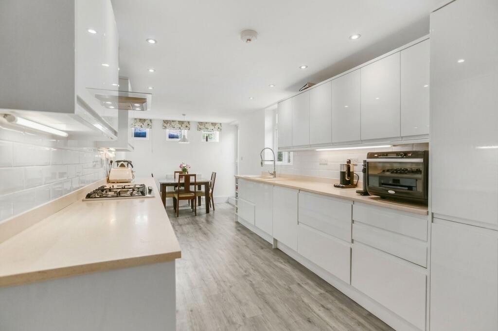 House in Brighton & Hove, Hove - View 5