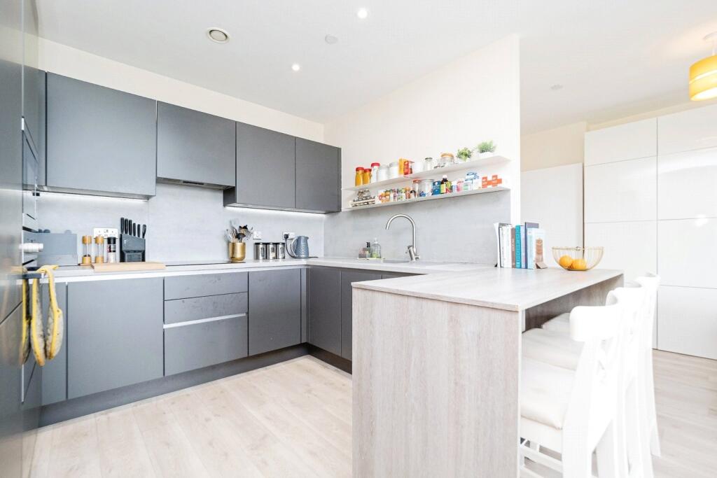 Apartment in London - View 3
