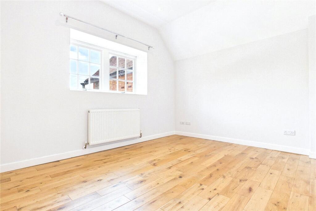 Apartment in Pangbourne, West Berkshire - More