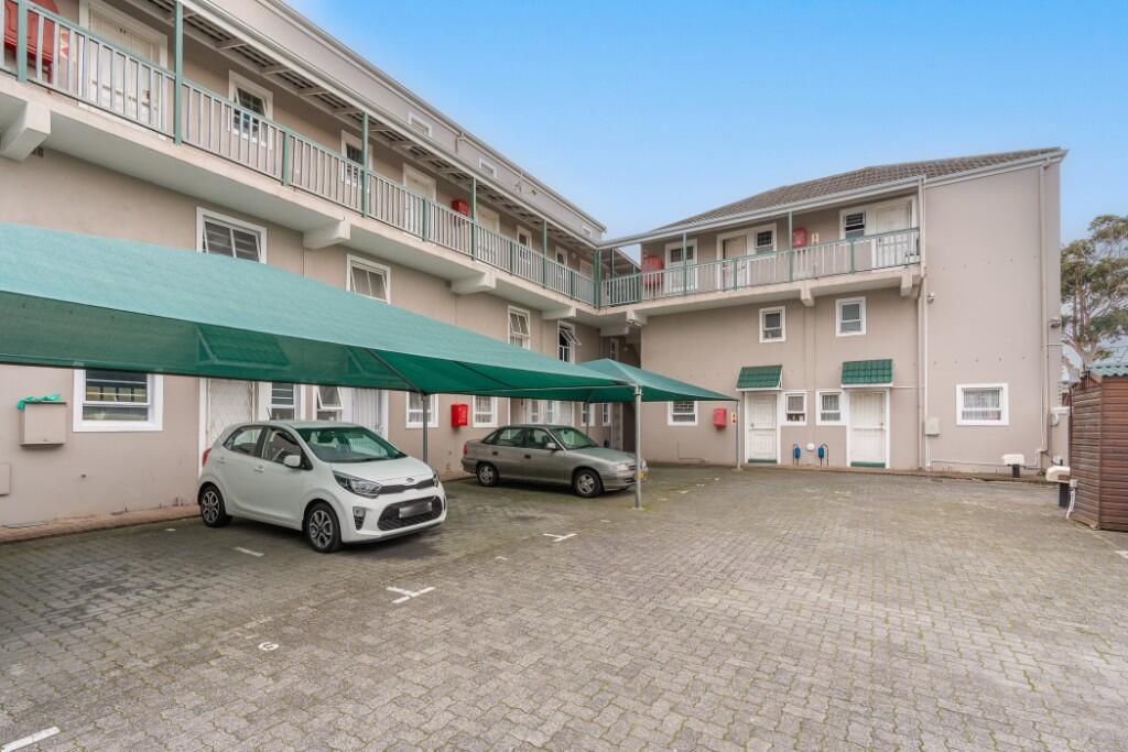 Main image of property: Plumstead, Cape Town, Western Cape
