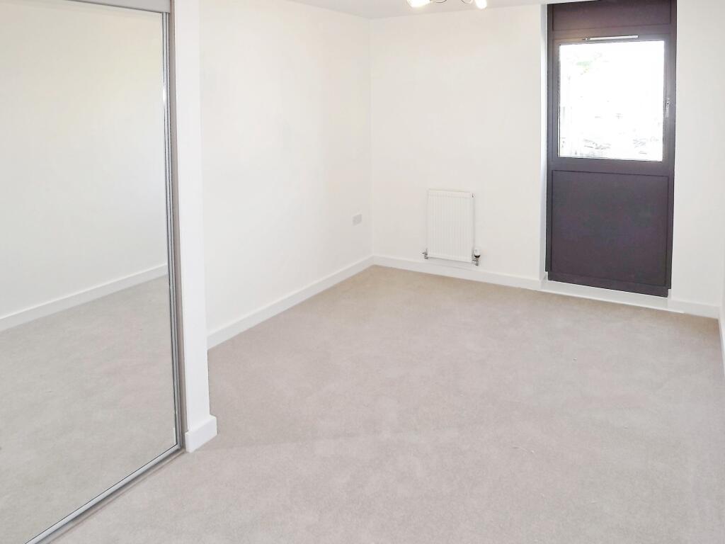 Apartment in St Albans - View 5