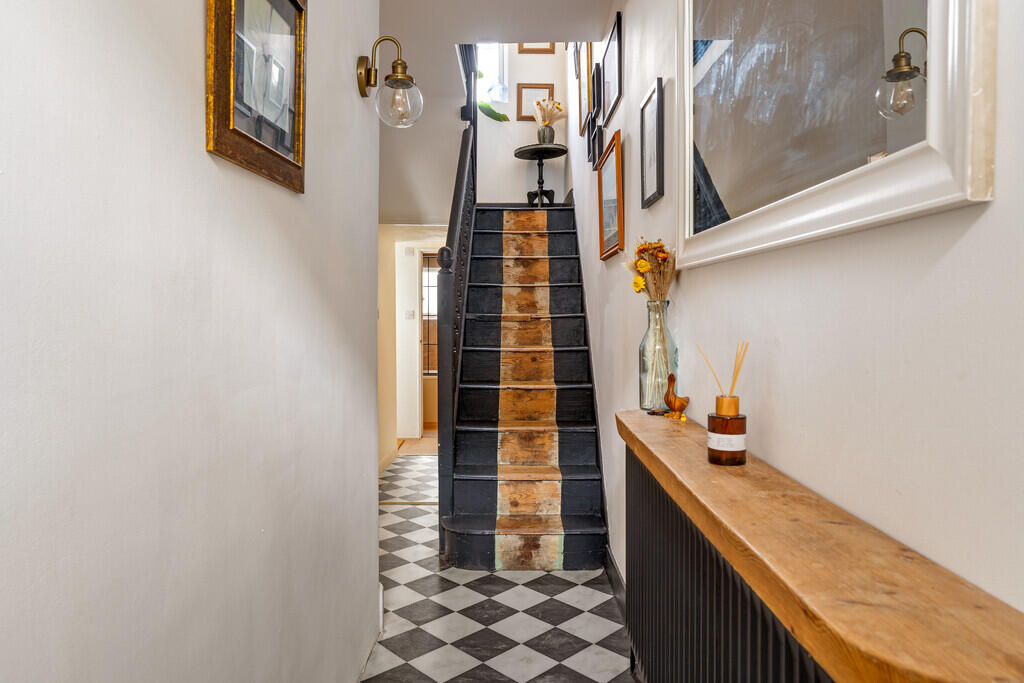 House in Brighton - View 4