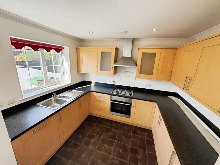 House in Newbridge, Caerphilly - View 4