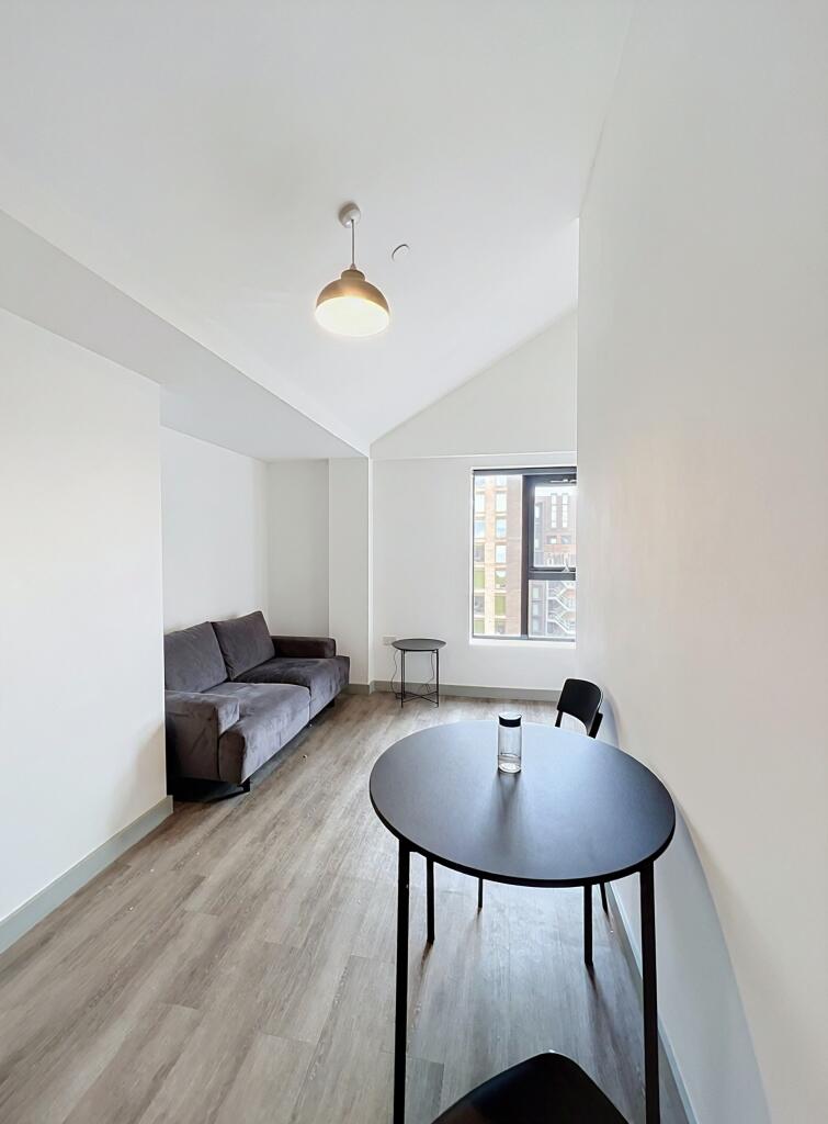 Apartment in Liverpool - View 3
