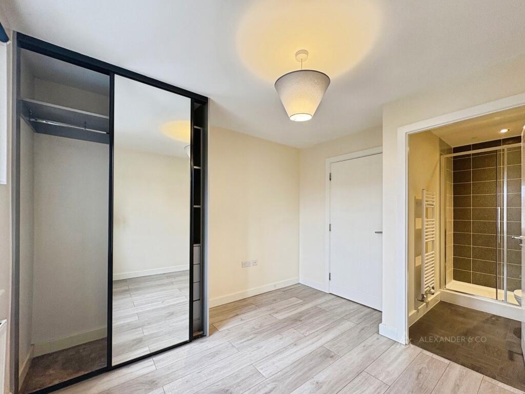 Apartment in Dunstable, Central Bedfordshire - More