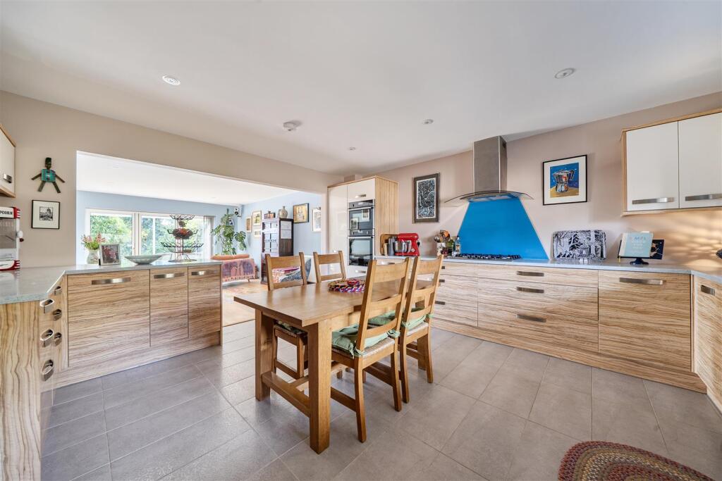House in Dorchester - View 5