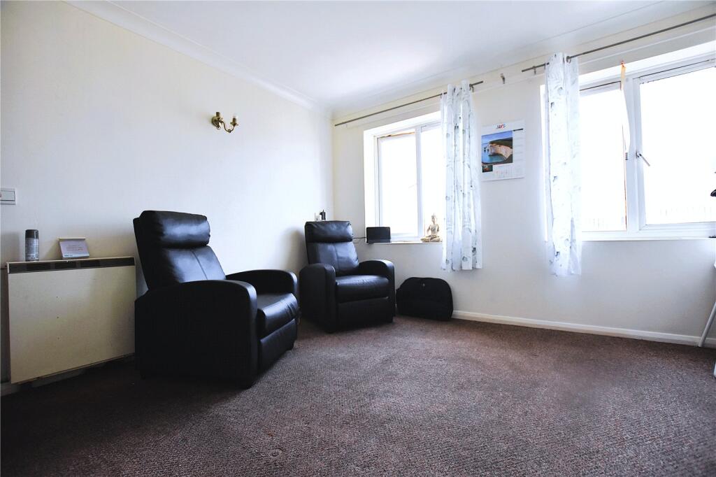 Apartment in Croydon - View 4