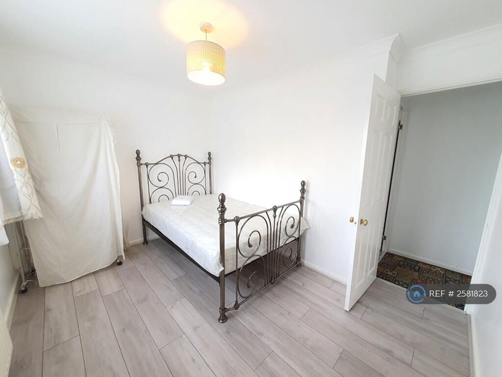 Main image of property: Fowey Close, Wellingborough, NN8