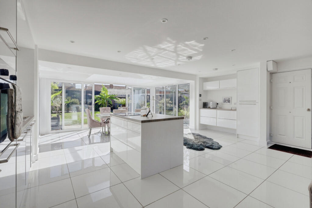House in Castle Point, Essex - More