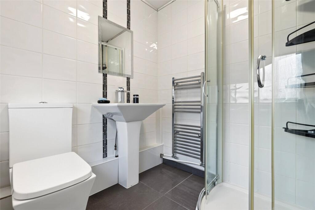 Apartment in Motherwell - More