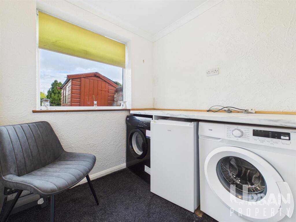 House in Hull, Garden Village - More