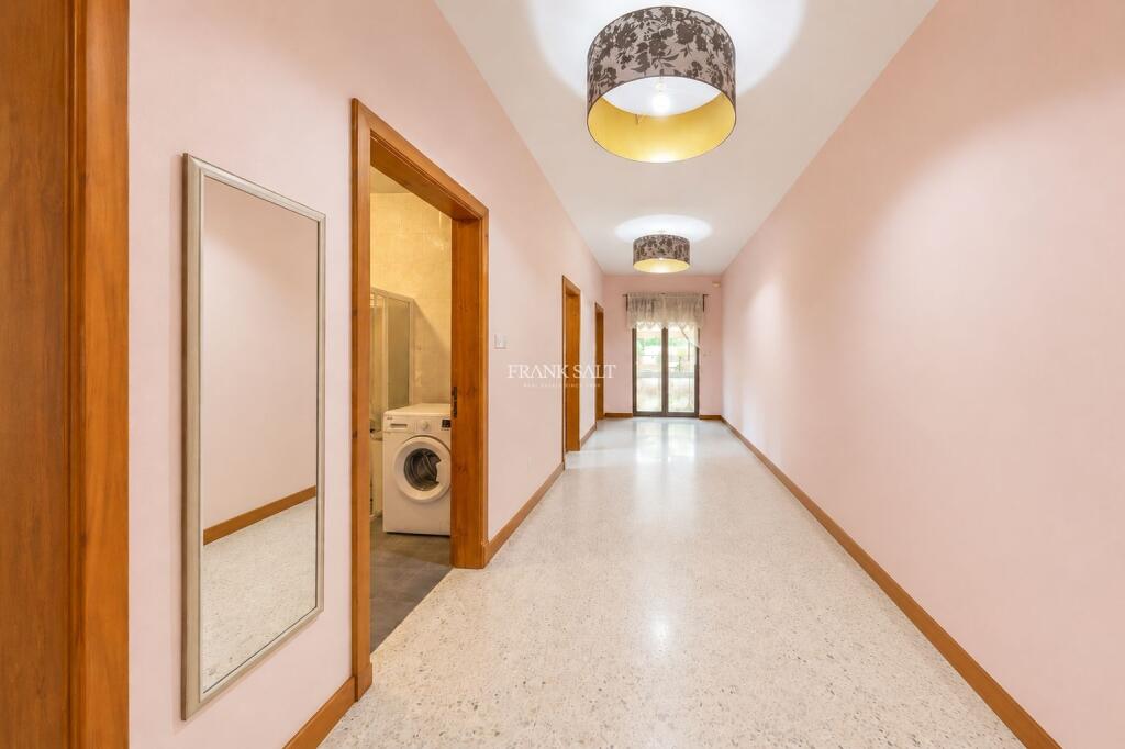 Main image of property: Marsascala