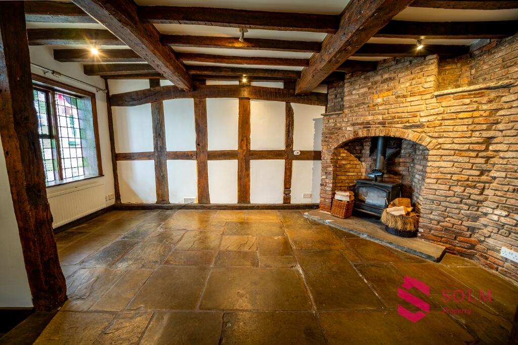 15th Century Grade II Listed Townhouse on White Friars, Chester - View 3