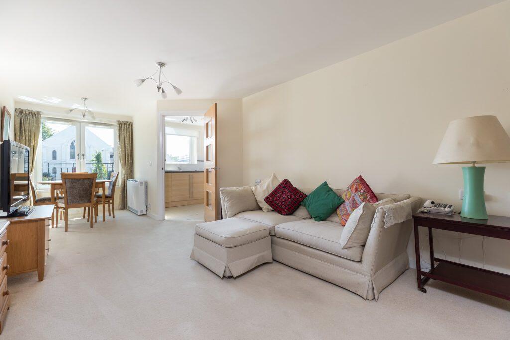 Apartment in Glasgow - View 5