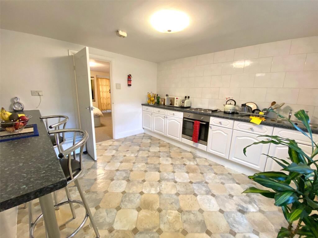 House in Reading - View 5