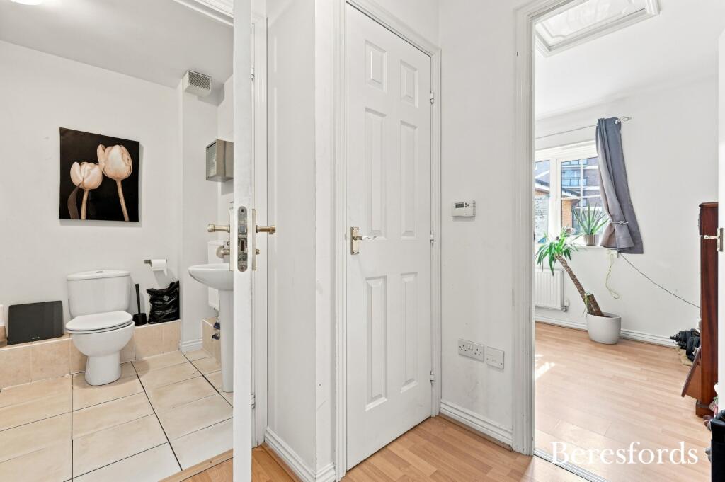 Apartment in London - More