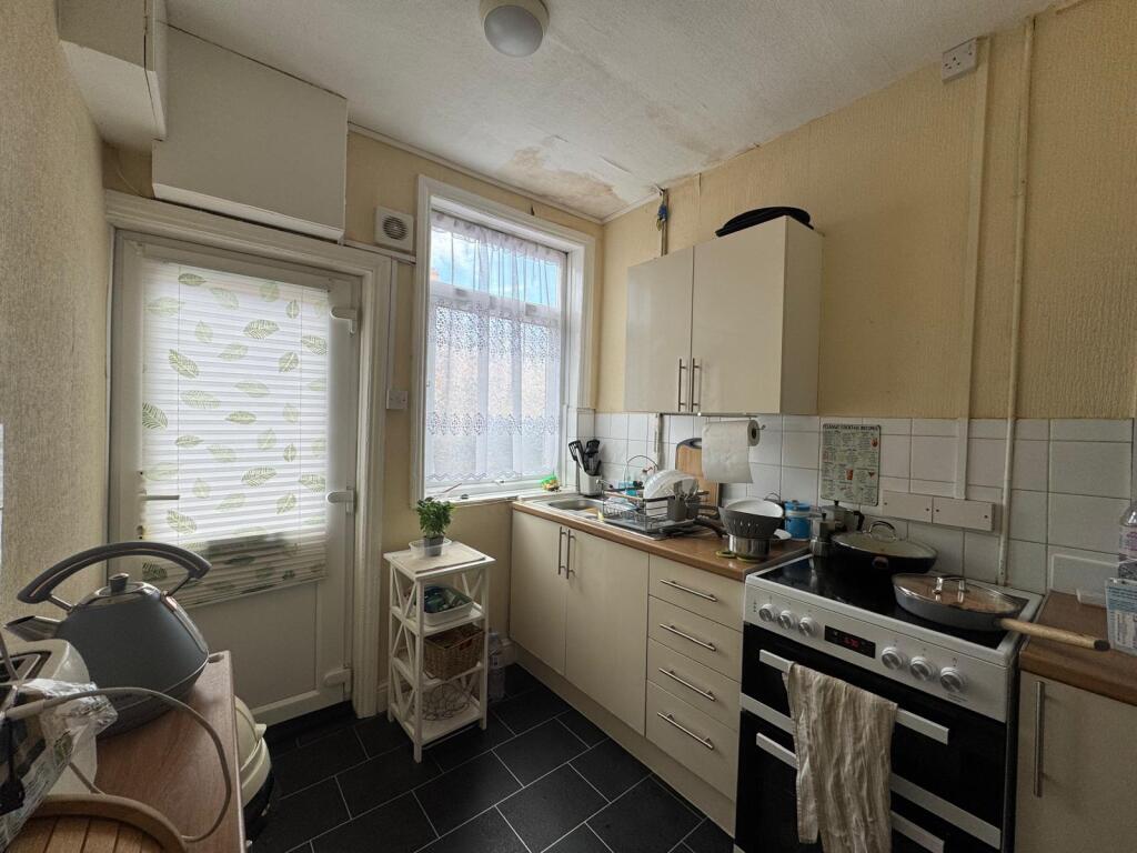 House in Nottingham - View 2