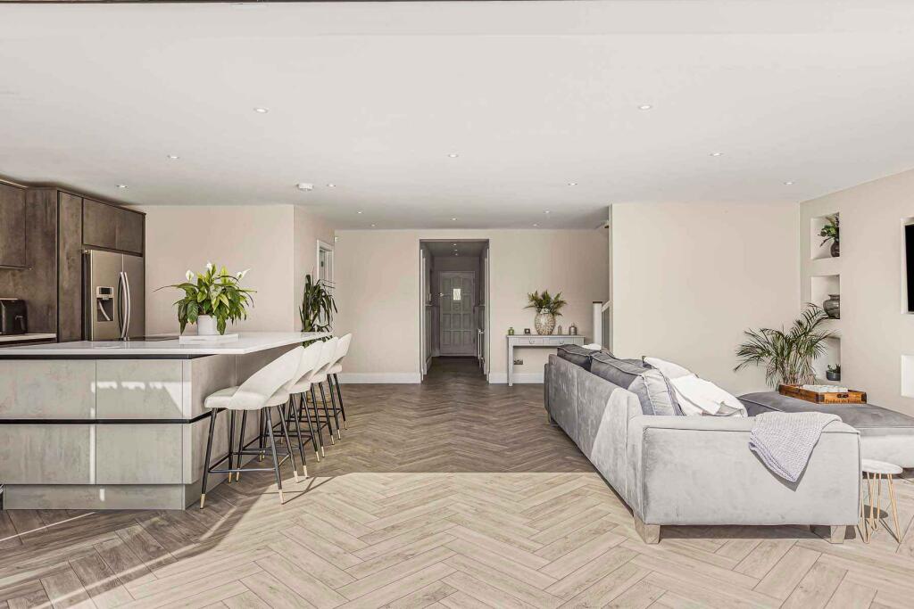 House in South Oxfordshire, Warborough - View 5