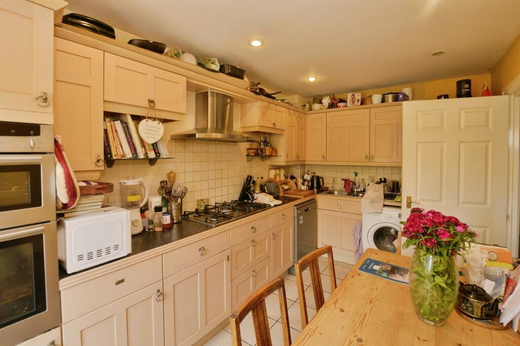 Alderney Way, Kennington, Ashford - View 6
