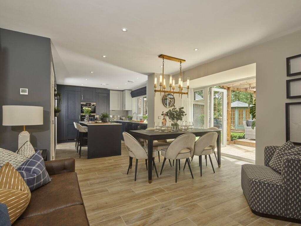 King George's Vale, Coronation Avenue, Cuffley, Potters Bar, EN6 photo 3
