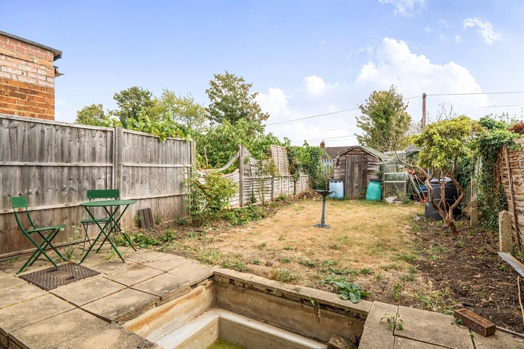 House in London - View 2