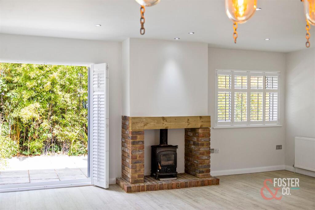 House in Patcham, Hollingbury - More