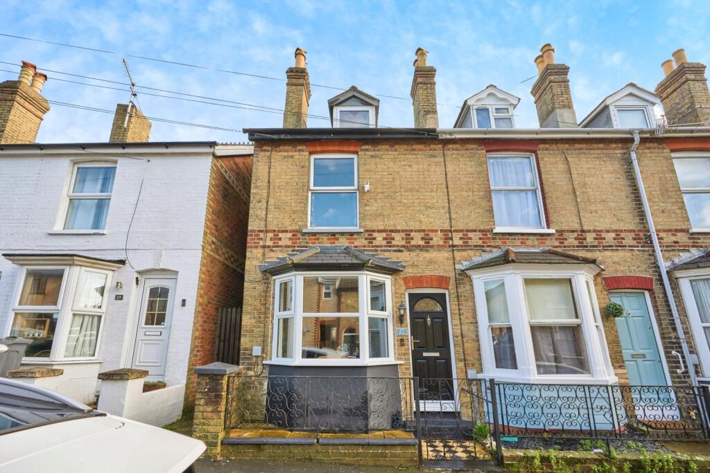 Main image of property: Kings Road, East Cowes, Isle Of Wight, PO32