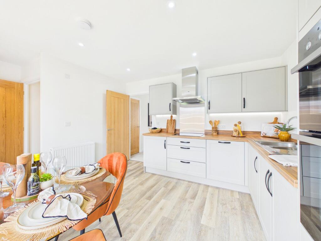 31 Mill Meadows, Brookend Lane, Kempsey, Worcestershire, WR5 photo 4