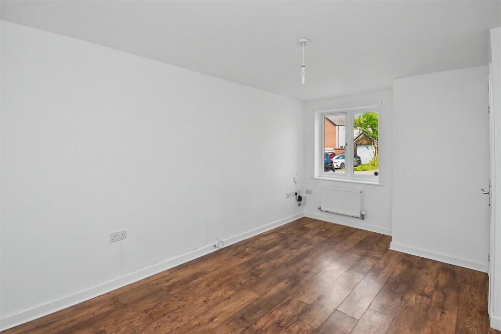 NN17, Yates Close, Weldon - View 5