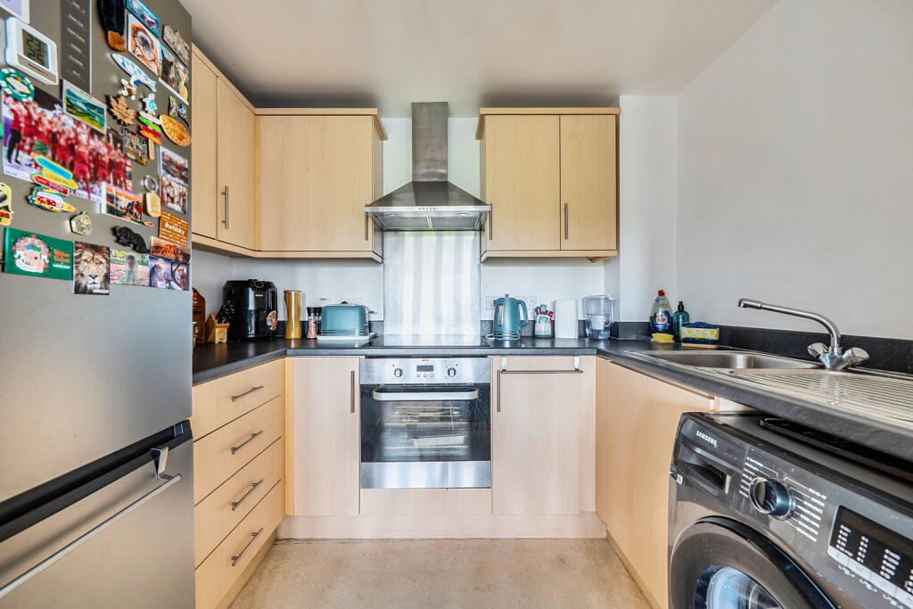 Apartment in Southampton - View 4