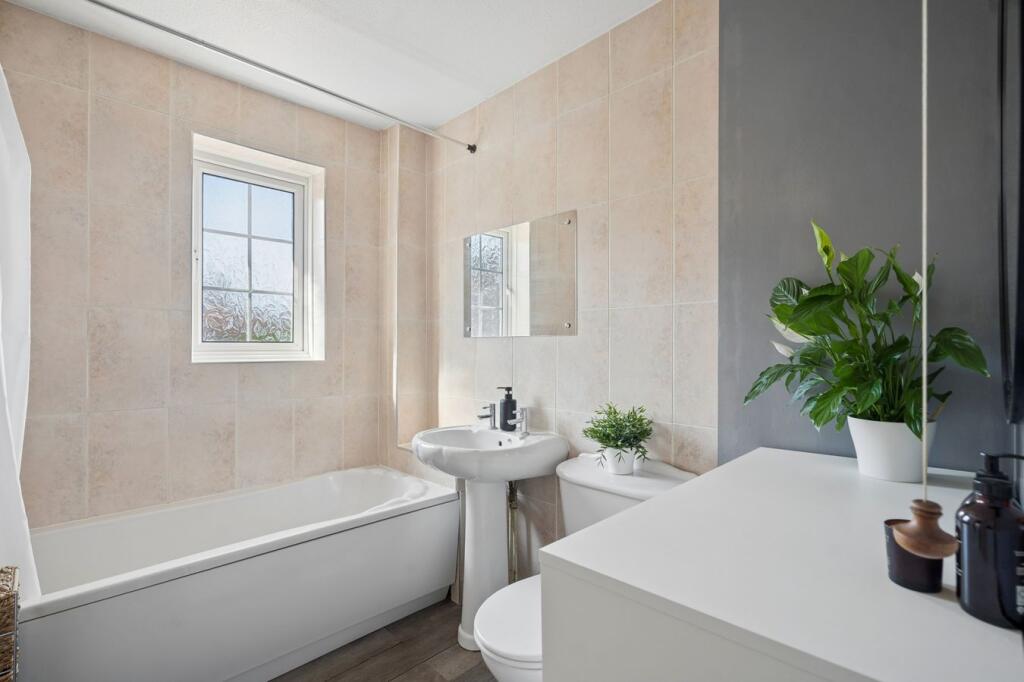 House in Slough, Farnham Royal - More