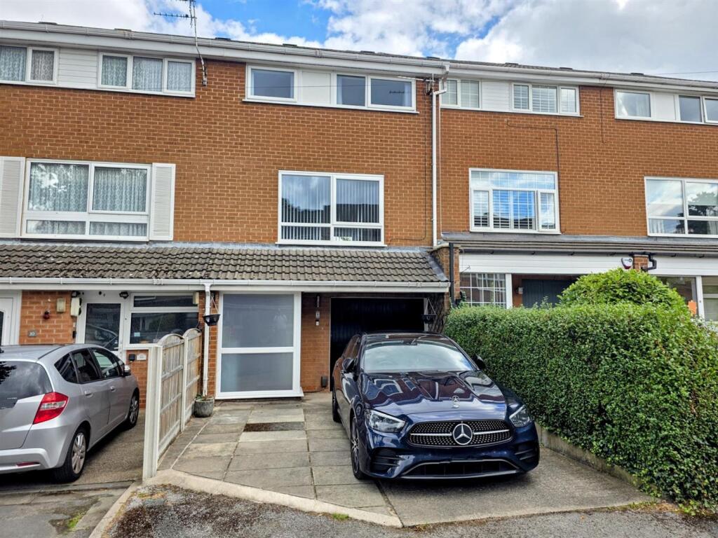 Main image of property: Green Gables Close, Heald Green