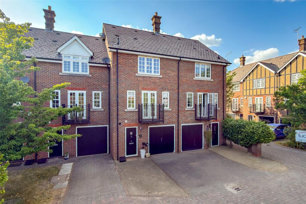 Main image of property: Chime Square, St. Albans, Hertfordshire, AL3