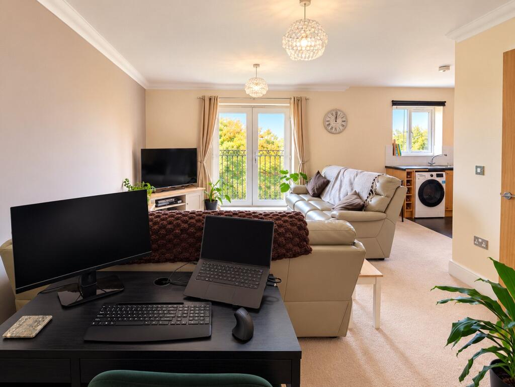 Apartment in Walsall - More