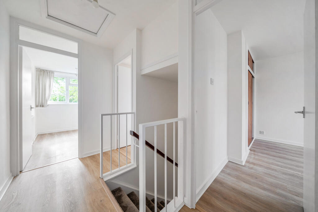House in London - View 4