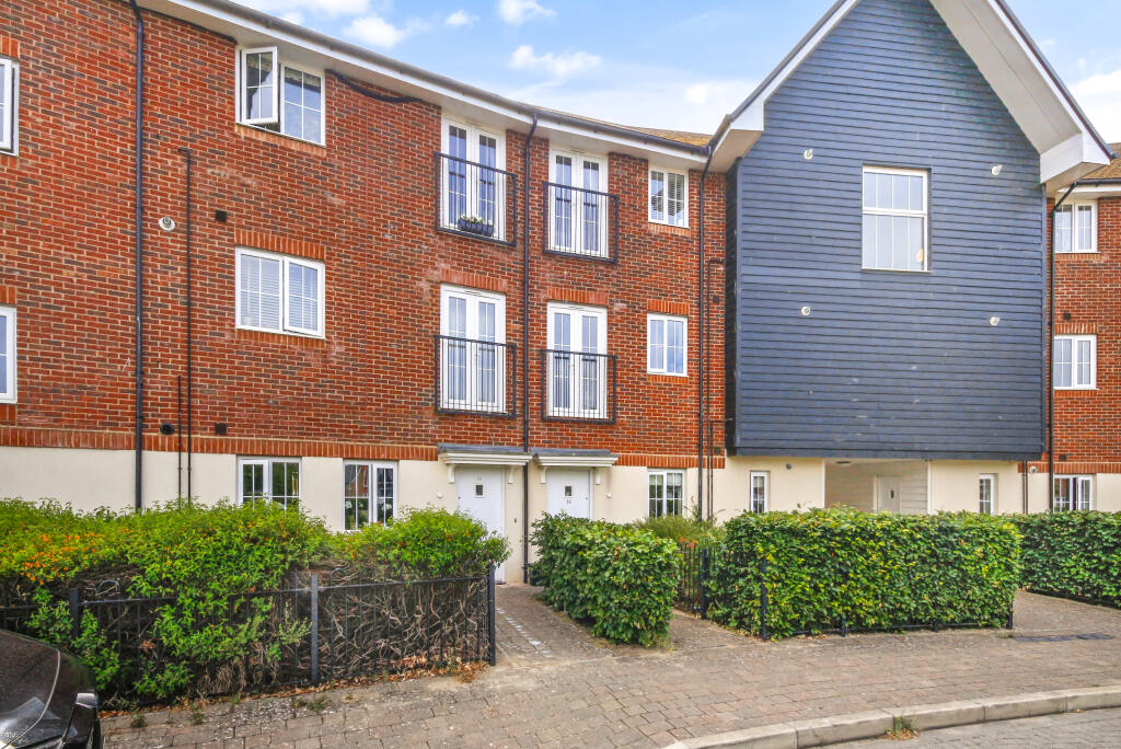 Main image of property: Fulmar Crescent, Bracknell, RG12