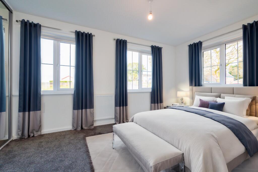 Lovage Drive, Oldham, OL8 - More