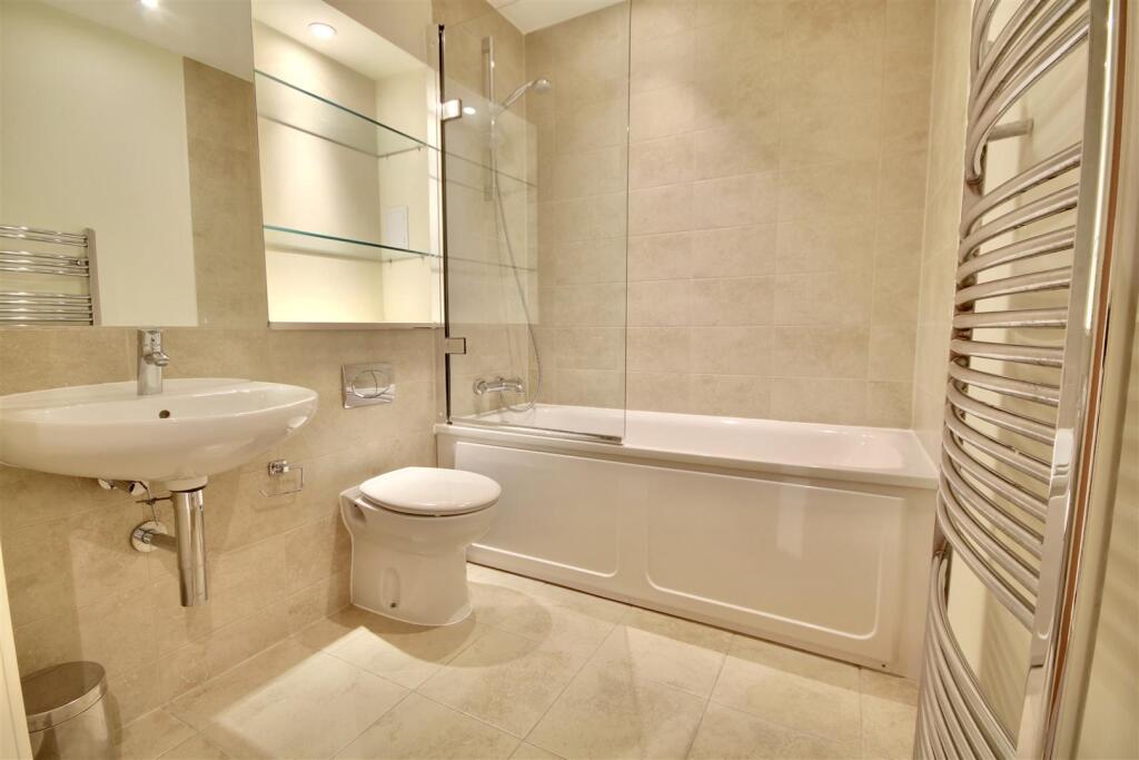 Apartment in Portsmouth - More