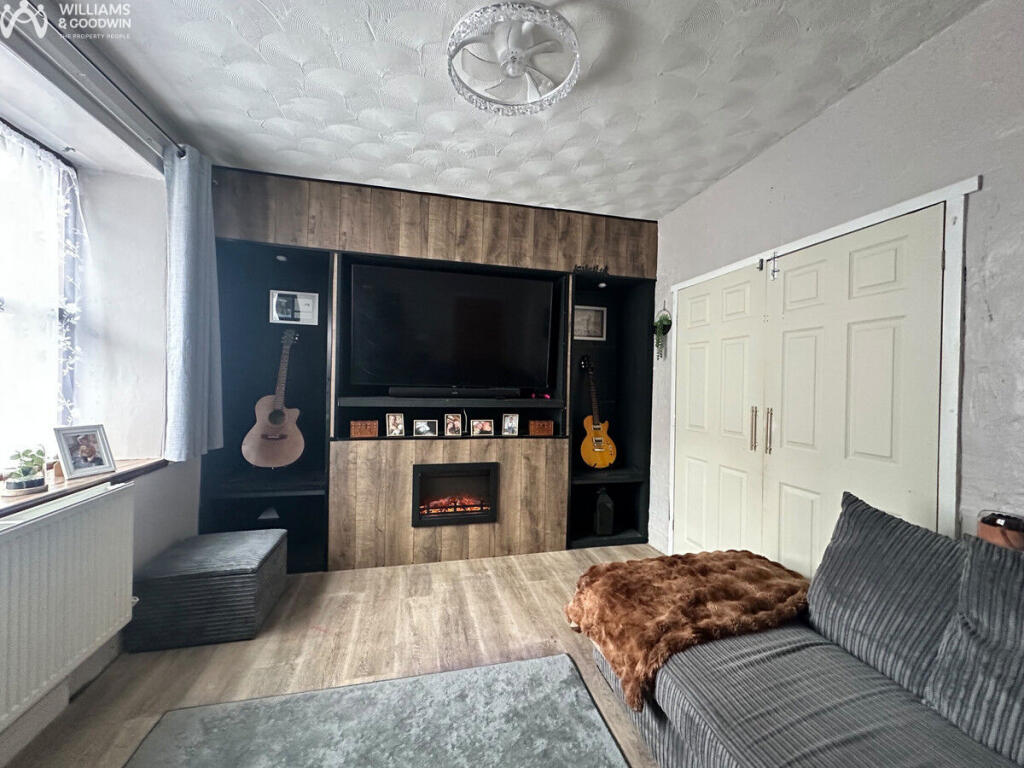 House in Llandudno - More