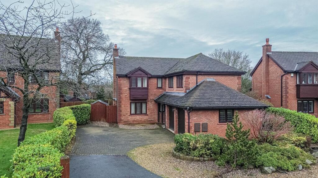 Main image of property: Chartwell Gardens, Appleton, Warrington, WA4
