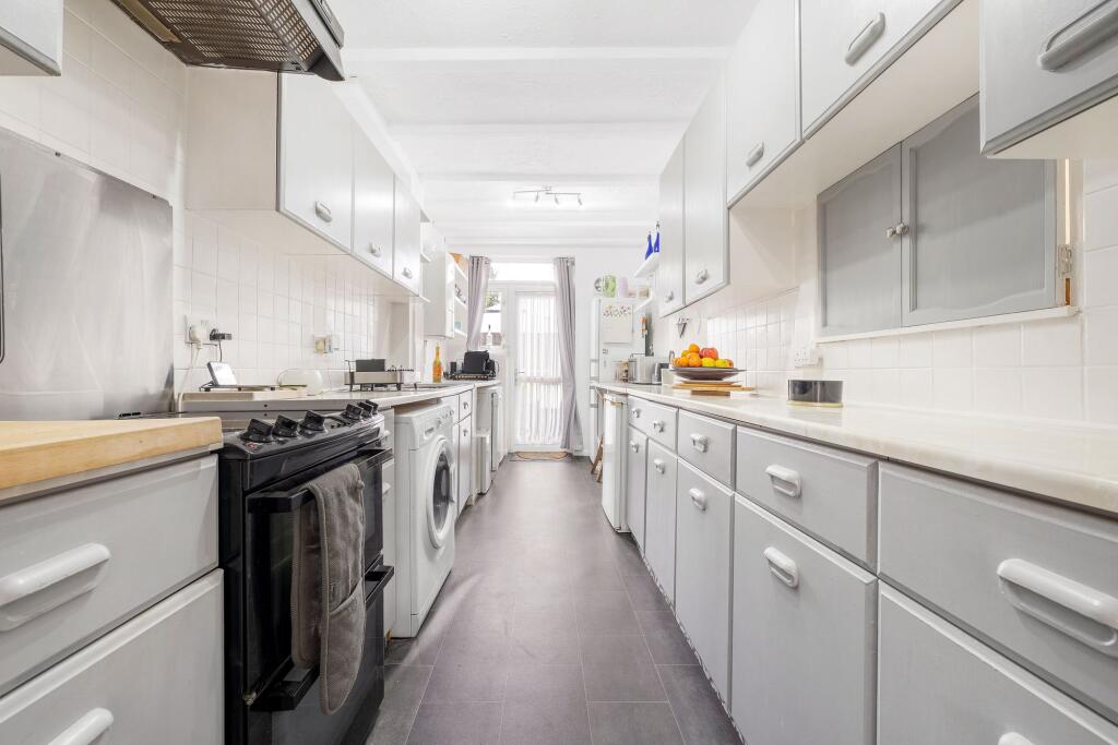 House in London, Upper Elmers End - View 5