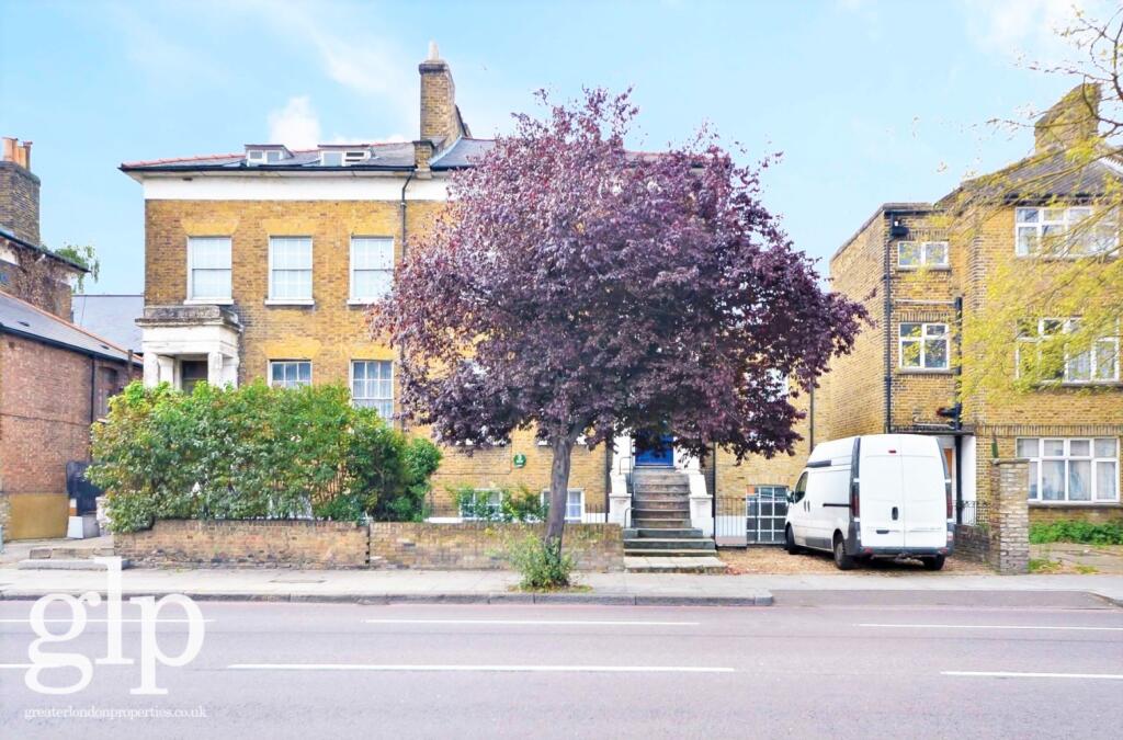 Main image of property: Tollington Road, Holloway, N7