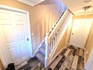 Valley Meadow Close, Pantside, Caerphilly County Borough photo 4