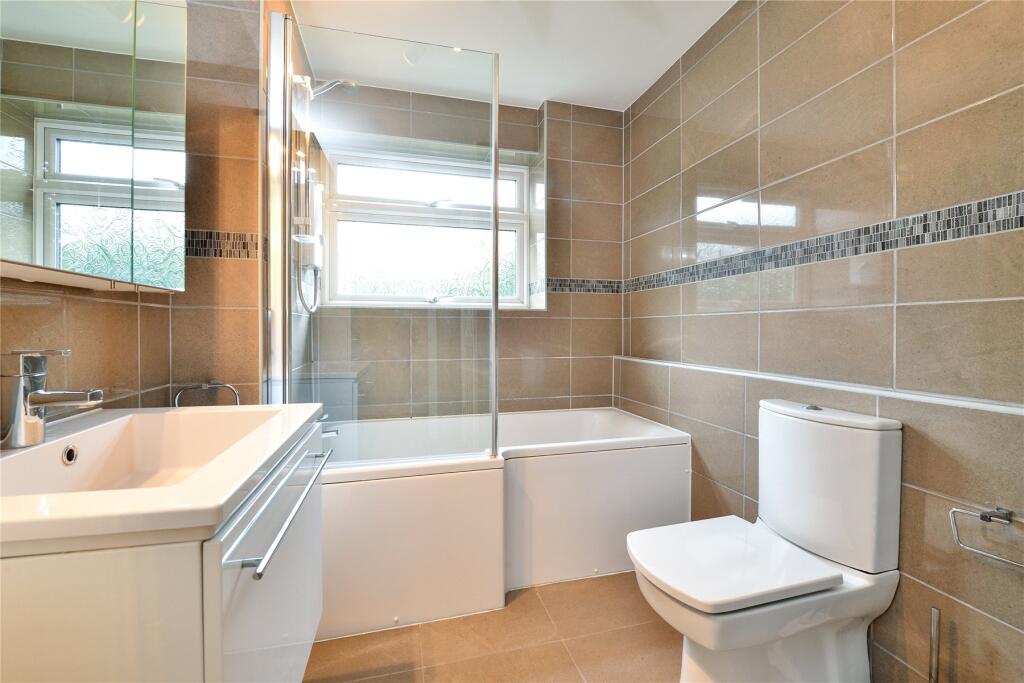 Apartment in London - View 3
