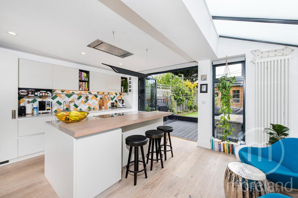 House in London - View 4