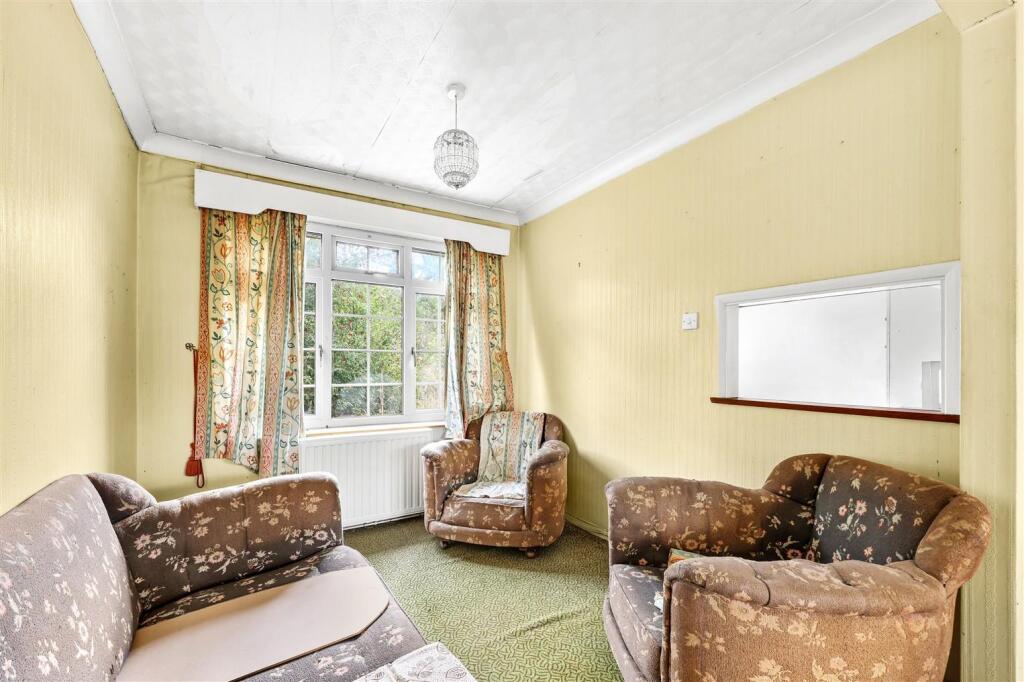 House in Epping Forest, North Weald - View 4