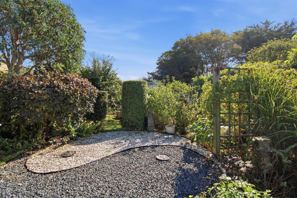 South Way, Seaford photo 4